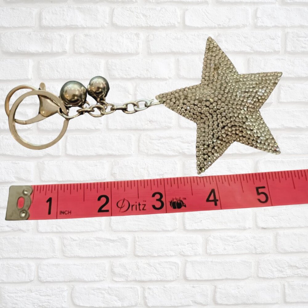 Star Keychain Keyring Pendant Accessory - Picture 2 of 3